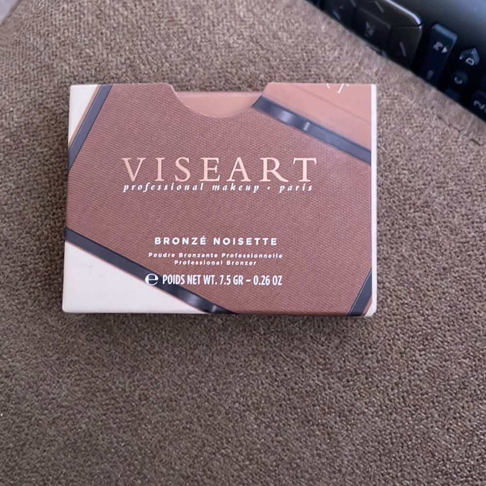 Viseart Bronzer. Brand new.  For medium to Dark skin tones.